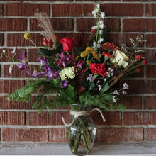 Load image into Gallery viewer, Christmas Bouquet