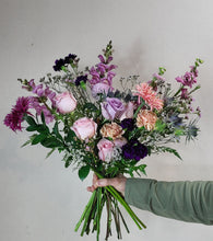 Load image into Gallery viewer, Feminine Tones Bouquet