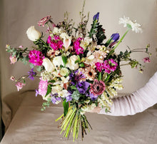 Load image into Gallery viewer, Feminine Tones Bouquet