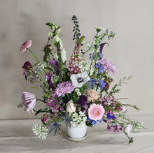 Load image into Gallery viewer, Flower Arrangement