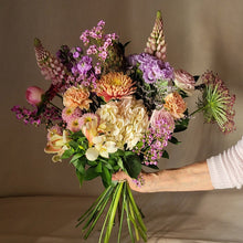 Load image into Gallery viewer, Feminine Tones Bouquet