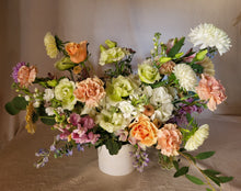 Load image into Gallery viewer, Flower Arrangement