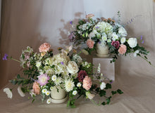 Load image into Gallery viewer, Flower Arrangement