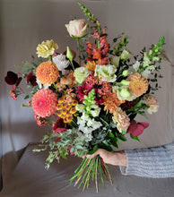 Load image into Gallery viewer, Fall Bouquet (all year round)