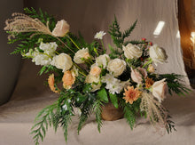 Load image into Gallery viewer, Christmas Arrangement