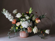 Load image into Gallery viewer, Flower Arrangement