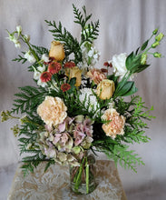 Load image into Gallery viewer, Christmas Bouquet
