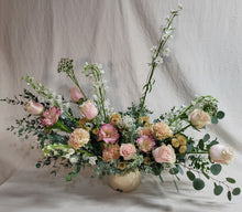Load image into Gallery viewer, Large Flower Arrangement