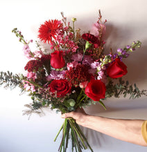 Load image into Gallery viewer, Valentine's Bouquet (Feb.14th)