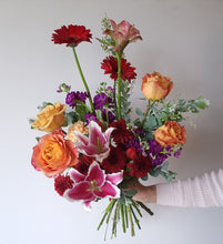 Load image into Gallery viewer, Colorful Bouquet