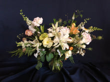 Load image into Gallery viewer, Mostly White Bouquet
