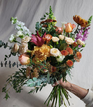 Load image into Gallery viewer, Fall Bouquet (all year round)