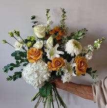 Load image into Gallery viewer, Mostly White Bouquet
