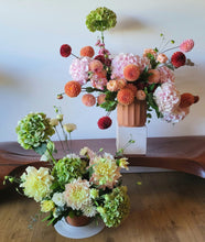 Load image into Gallery viewer, Large Flower Arrangement