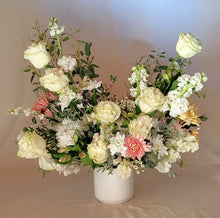 Load image into Gallery viewer, Large Flower Arrangement