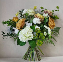 Load image into Gallery viewer, Hand Tied Bouquet