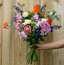Load image into Gallery viewer, Colorful Bouquet