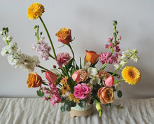 Load image into Gallery viewer, Flower Arrangement
