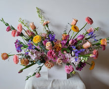 Load image into Gallery viewer, Large Flower Arrangement