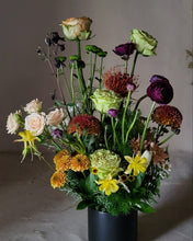 Load image into Gallery viewer, Flower Arrangement