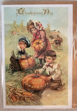 Load image into Gallery viewer, Vintage Greeting Card
