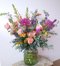 Load image into Gallery viewer, Colorful Bouquet
