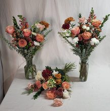 Load image into Gallery viewer, Fall Bouquet (all year round)
