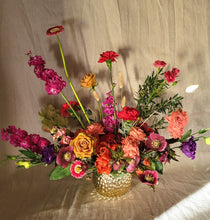 Load image into Gallery viewer, Large Flower Arrangement
