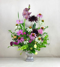 Load image into Gallery viewer, Flower Arrangement
