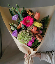 Load image into Gallery viewer, Colorful Bouquet
