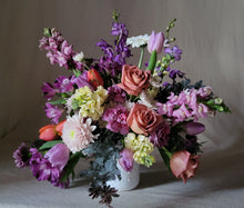 Load image into Gallery viewer, Flower Arrangement
